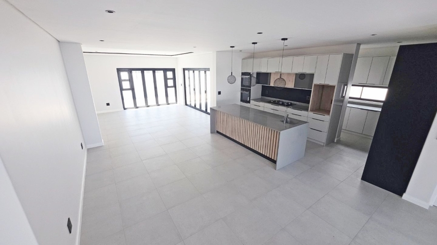 4 Bedroom Property for Sale in Sandown Western Cape